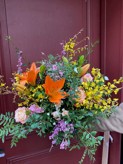 Bouquet de fleurs fraiches de saison réalisé selon l'inspiration du moment